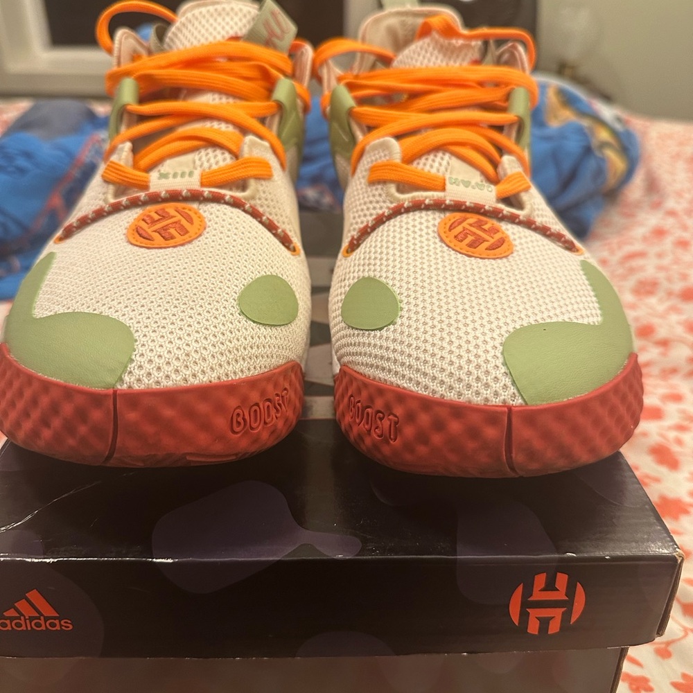 Men’s adidas Harden Vol. 6 Athletic Shoes - Picture 3 of 9